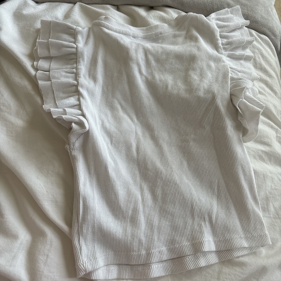 Zara White Ruffled Tank - Picture 2 of 3